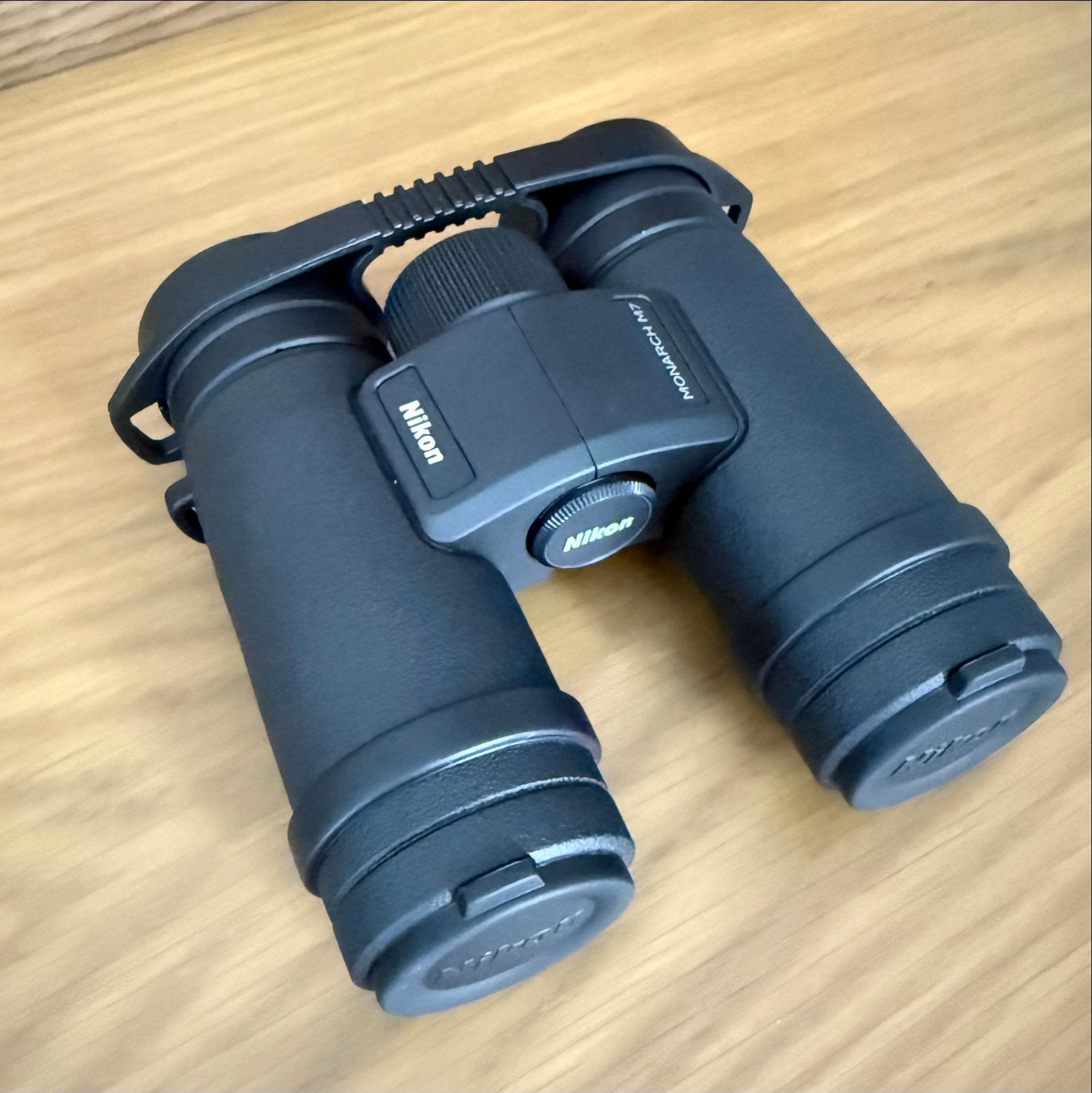 Nikon Monarch M7 8x30 Verrekijker - Nieuw in doos, Ophalen of Verzenden, Nieuw