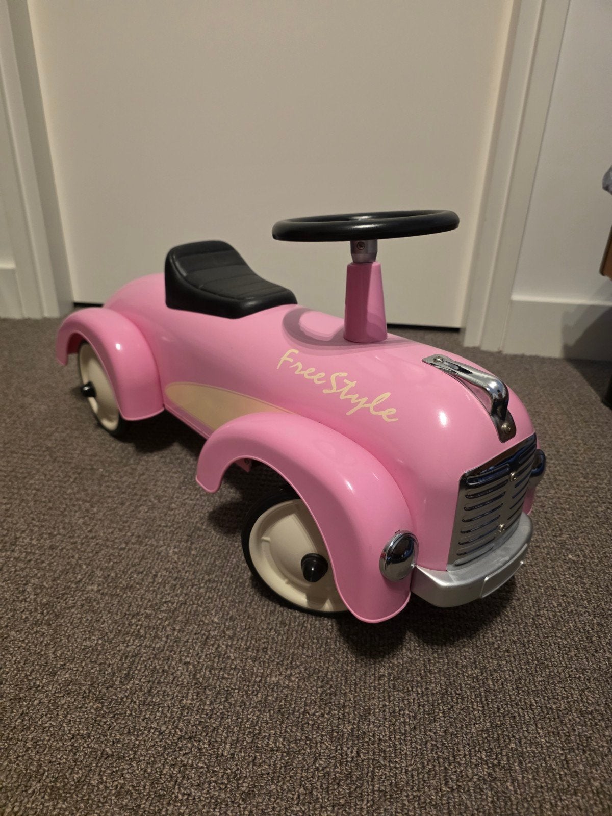 Roze loopauto 'Free Style' voor kinderen, Ophalen, Zo goed als nieuw, Loopvoertuig