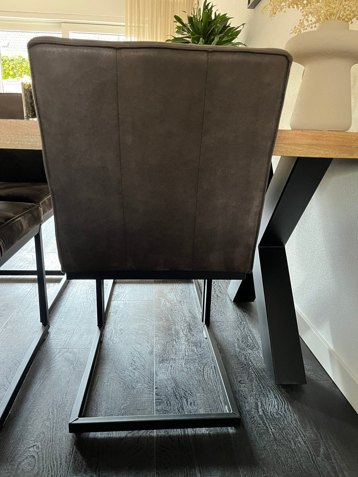 4 eettafel stoelen, dark brown., Huis en Inrichting, Stoelen, Ophalen, Zo goed als nieuw