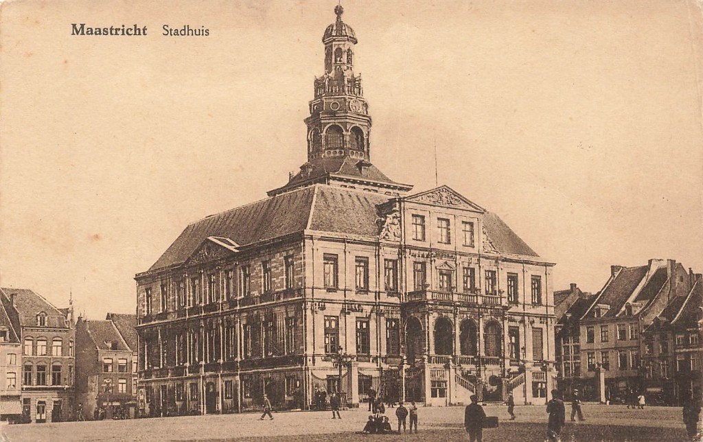 Maastricht, Stadhuis, Ophalen of Verzenden, 1920 tot 1940, Ongelopen, Limburg