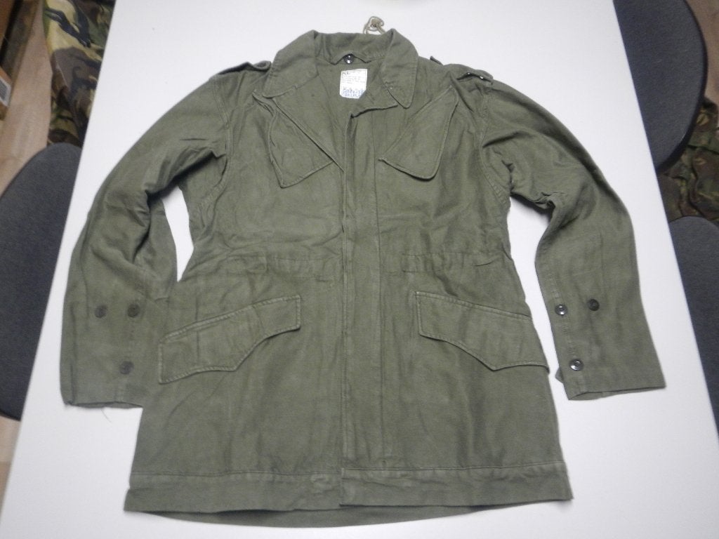 Parka jas effen groen Nederlands leger (ruim op voorraad), Verzamelen, Ophalen of Verzenden, Landmacht, Nederland, Kleding of Schoenen