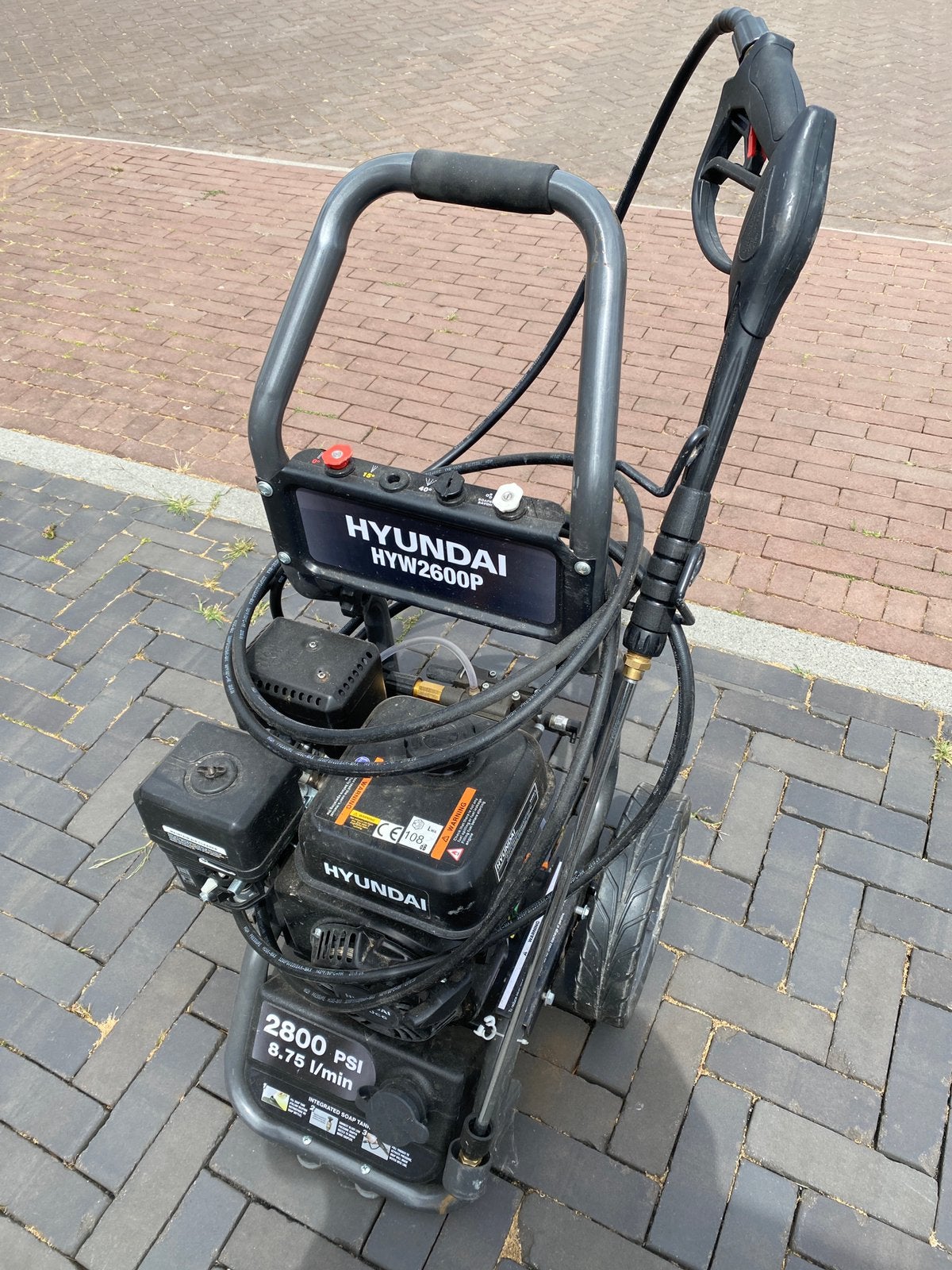 Benzine hogedrukreiniger met krachtige straal, Ophalen, Zo goed als nieuw, Benzine