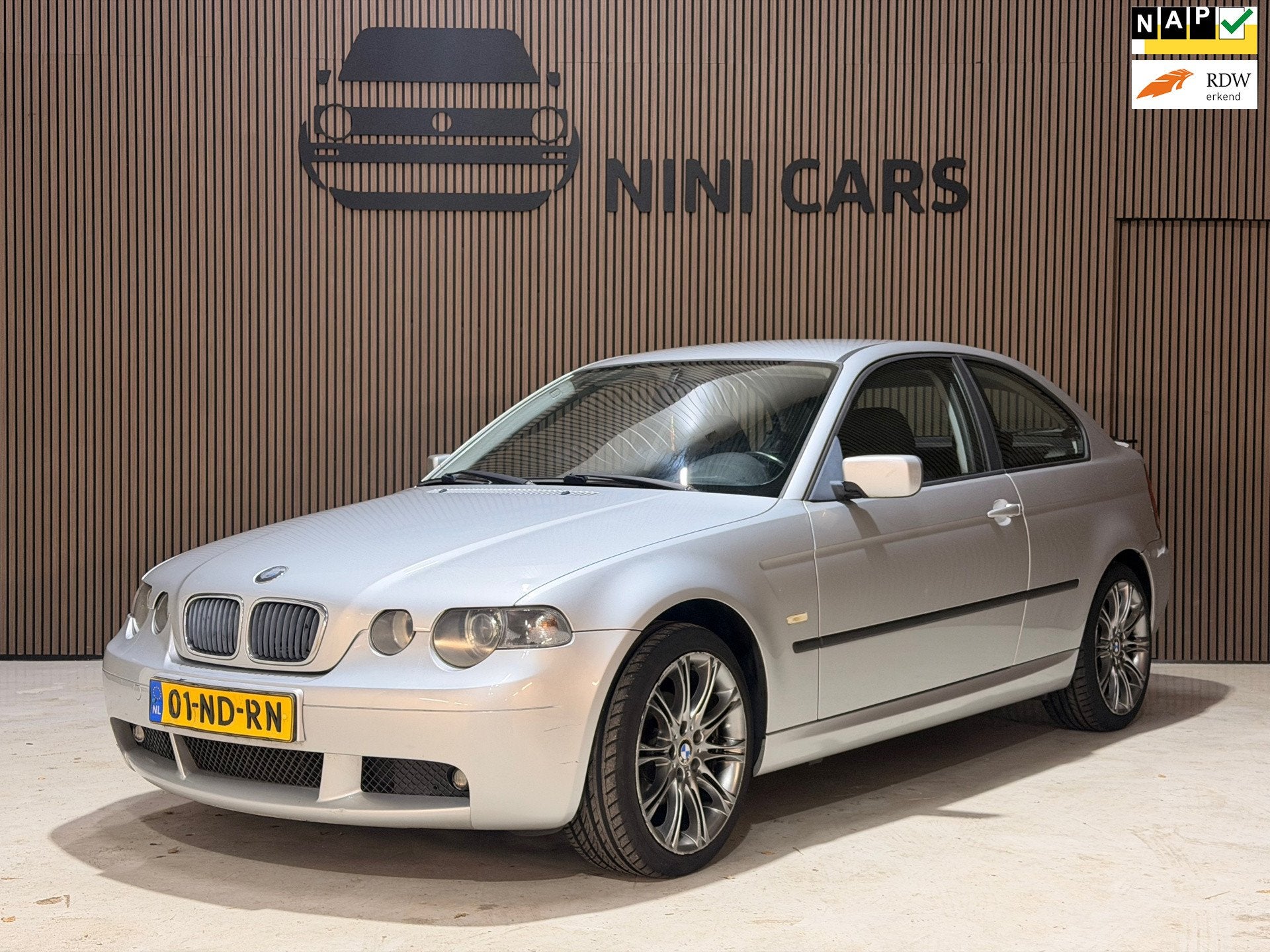 BMW 3-serie Compact 316ti Origineel nl 2de eigenaar, Xenon verlichting, 4 cilinders, Bedrijf, Handgeschakeld