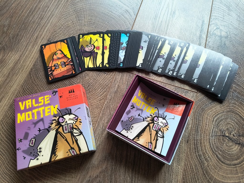 Kaartspel: Valse Motten, Hobby en Vrije tijd, Gezelschapsspellen | Kaartspellen, Een of twee spelers, Ophalen of Verzenden, Zo goed als nieuw