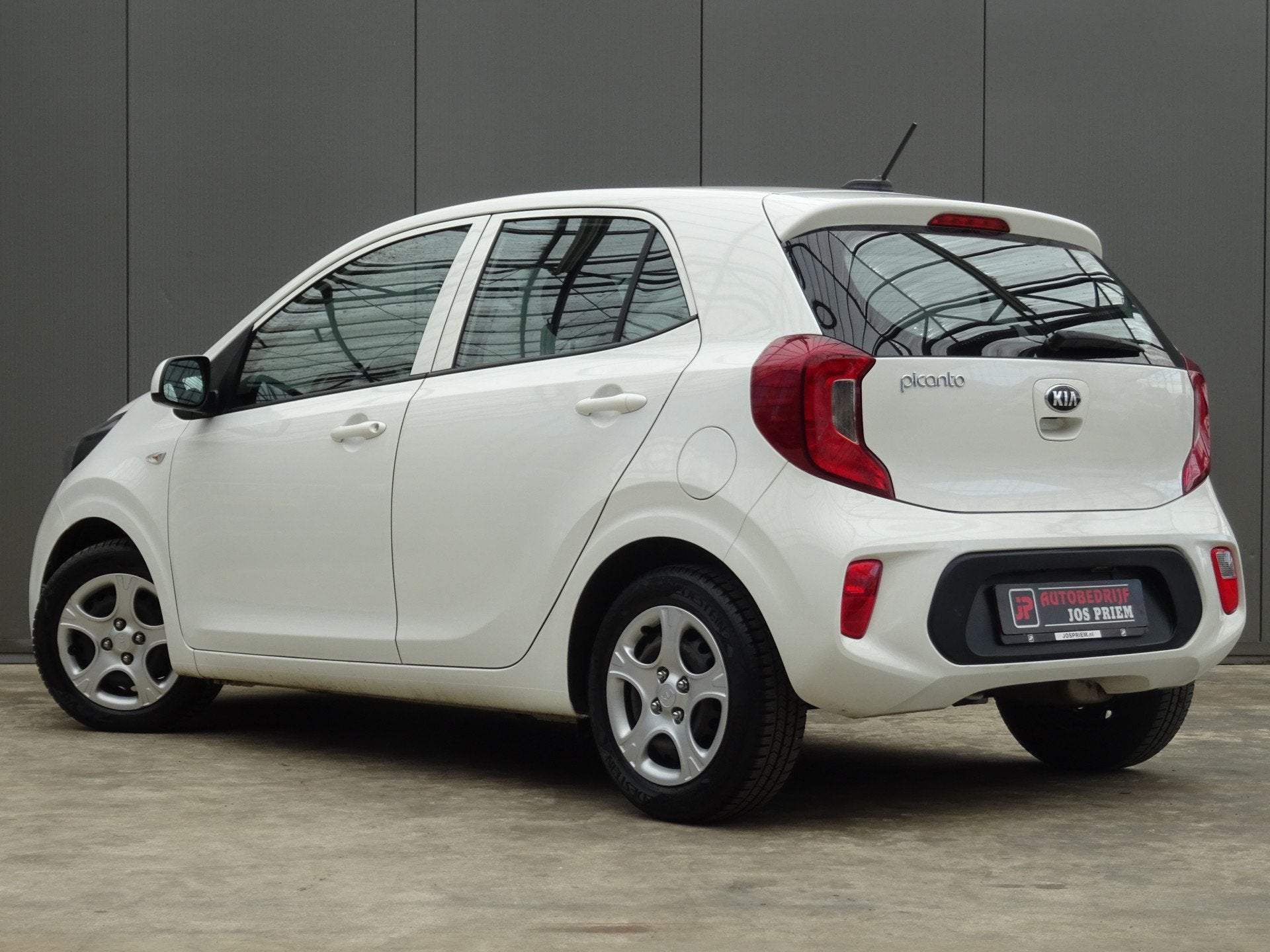 Kia Picanto 1.0 DPi ComfortLine * 4 SEIZOENSBANDEN !, Auto's, Voorwielaandrijving, Dealer onderhouden, Gebruikt, 4 stoelen
