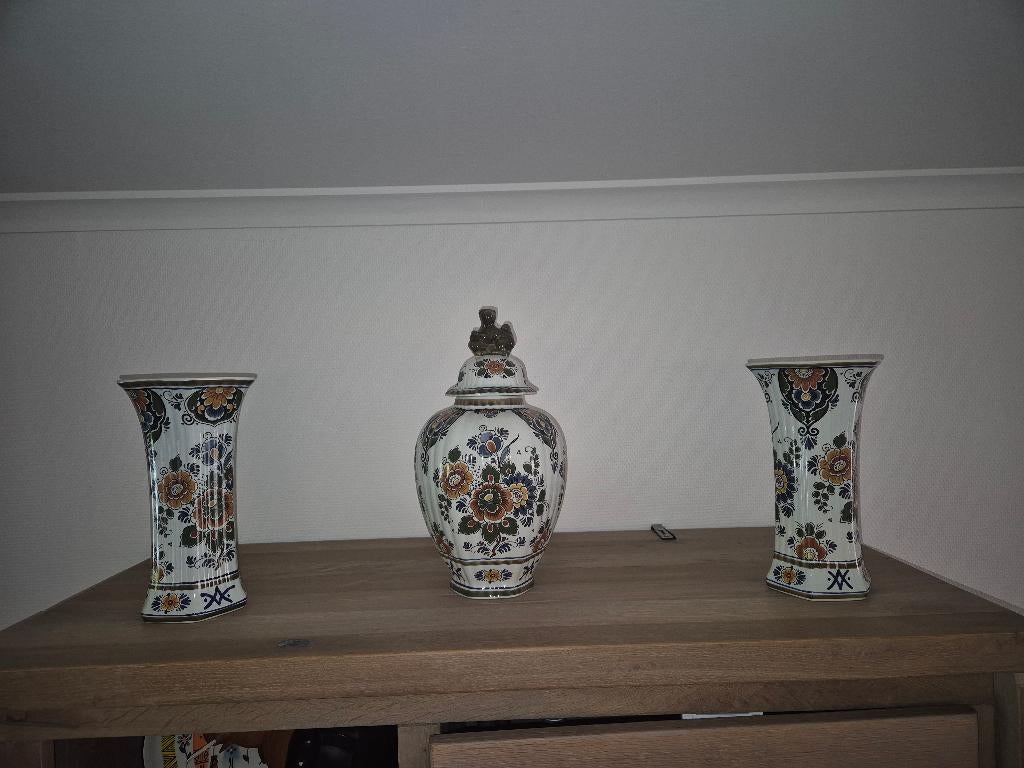Delfts polychroom handwerk kaststel vazen, Ophalen