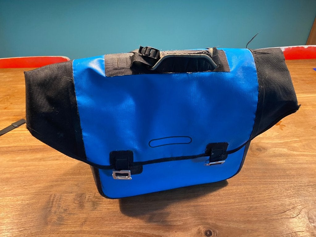 Ortlieb laptoptas / schoudertas / fietstas, Gebruikt, Meerdere vakken, 17 inch of meer, Ophalen of Verzenden
