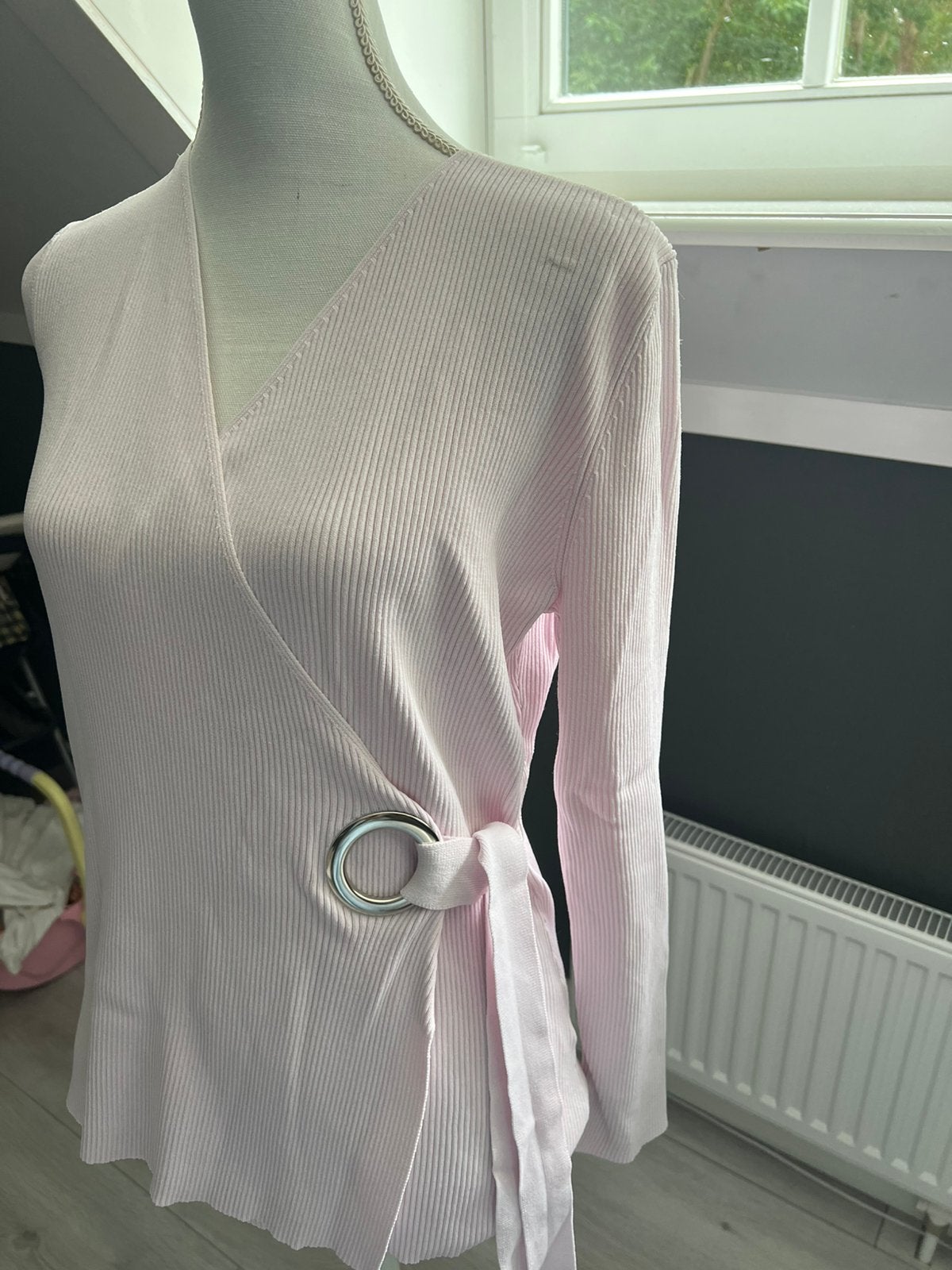 Licht roze overslag vest maat L merk question, Ophalen of Verzenden, Zo goed als nieuw, Maat 38/40 (M), Roze
