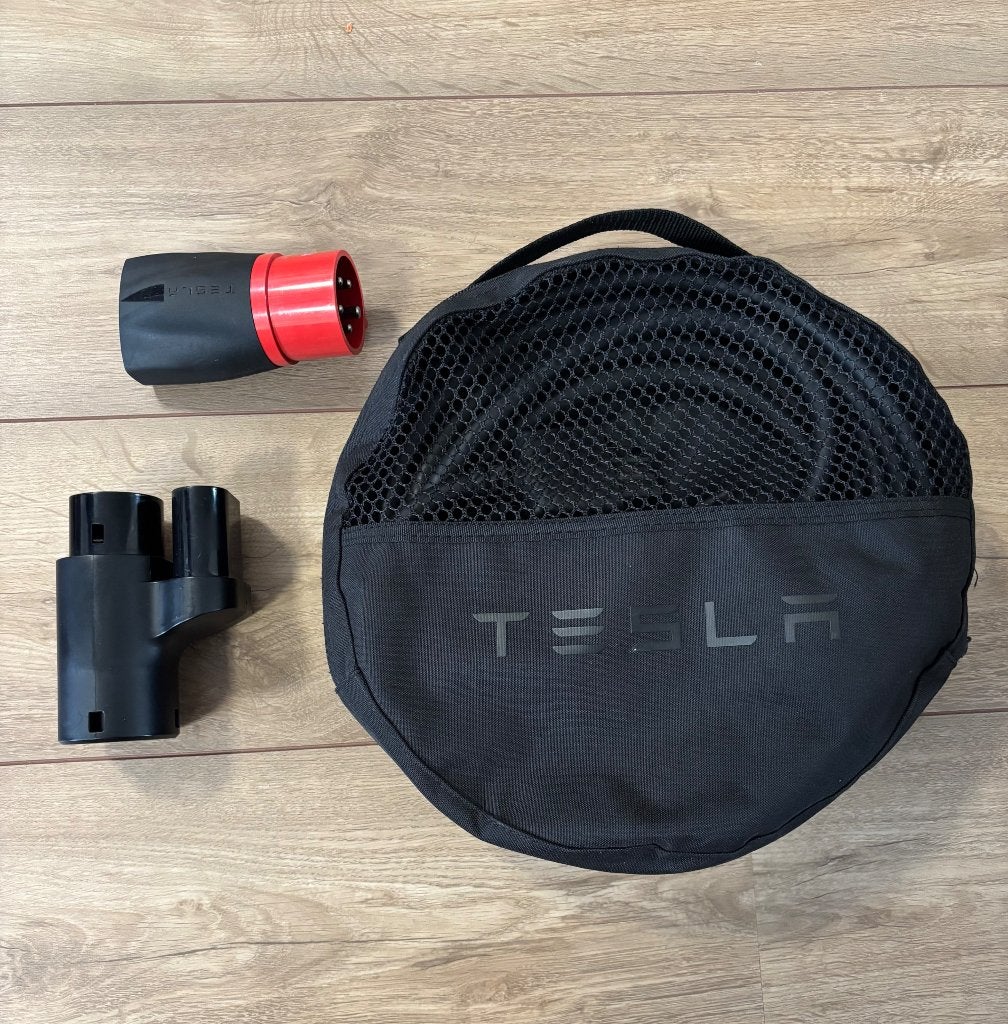Tesla Mobile Connector Laadset incl diverse adapters, Ophalen, Zo goed als nieuw, Laadkabel