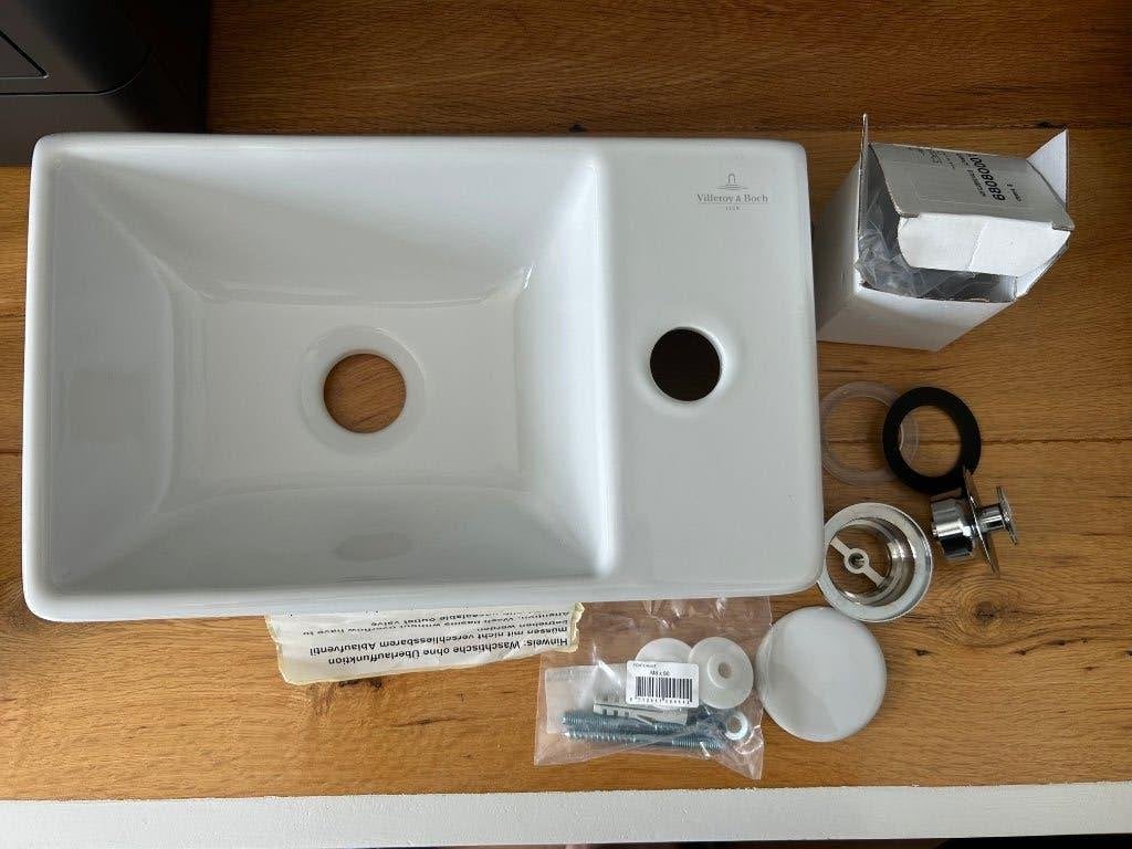 Villeroy& Boch Avento fontein CeramicPlus +afvoerplug, Ophalen, Nieuw, Toilet