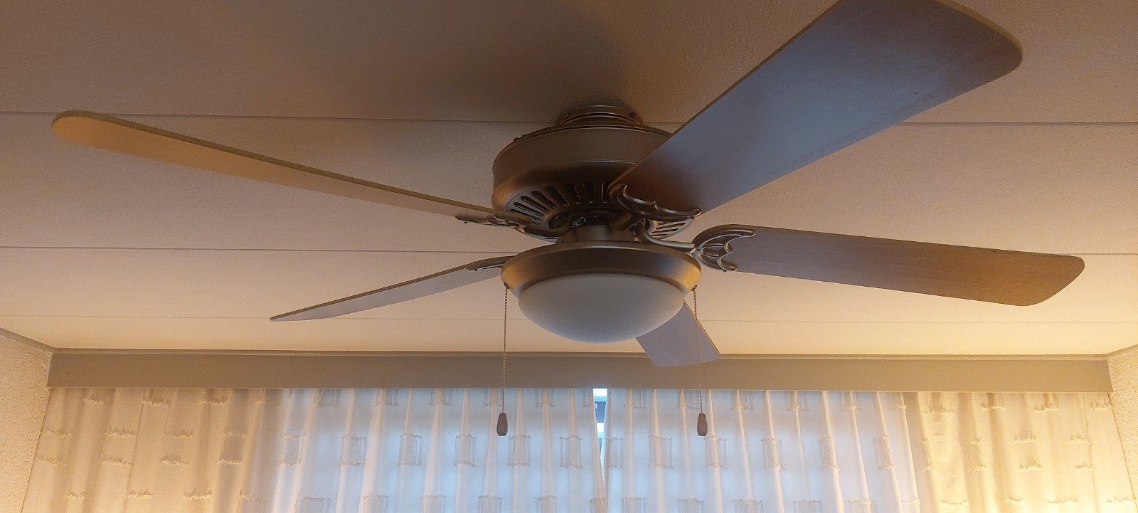 Plafondventilator met verlichting en 5 bladen, Zilver, Gebruikt, Ophalen of Verzenden, Overige typen