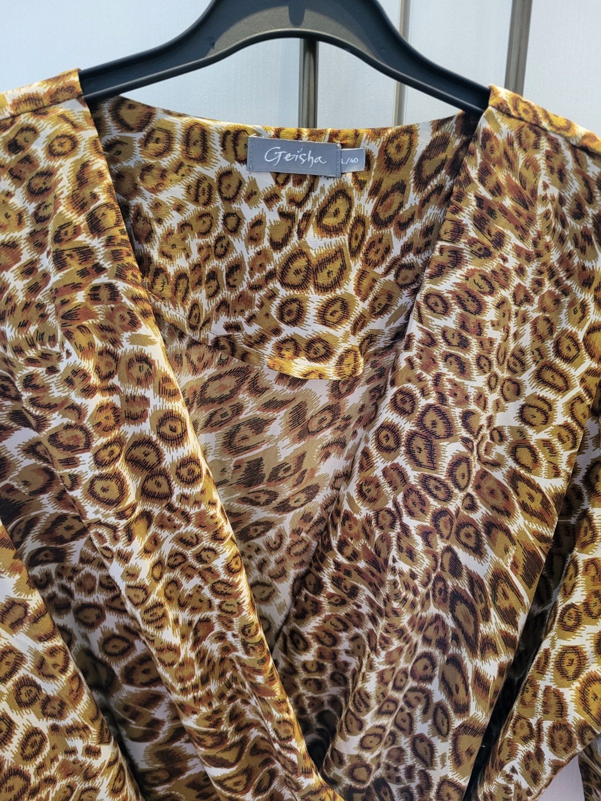 GEISHA JURK MAAT L ( 40-42 ) in nieuwstaat, Kleding | Dames, Jurken, Verzenden, Zo goed als nieuw, Onder de knie, Geisha