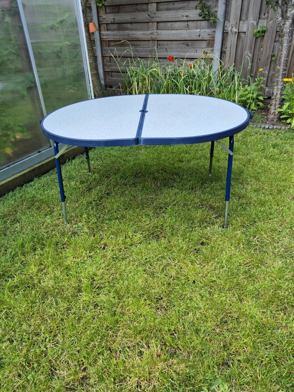 Crespo campingtafel, Ophalen, Zo goed als nieuw, Campingtafel