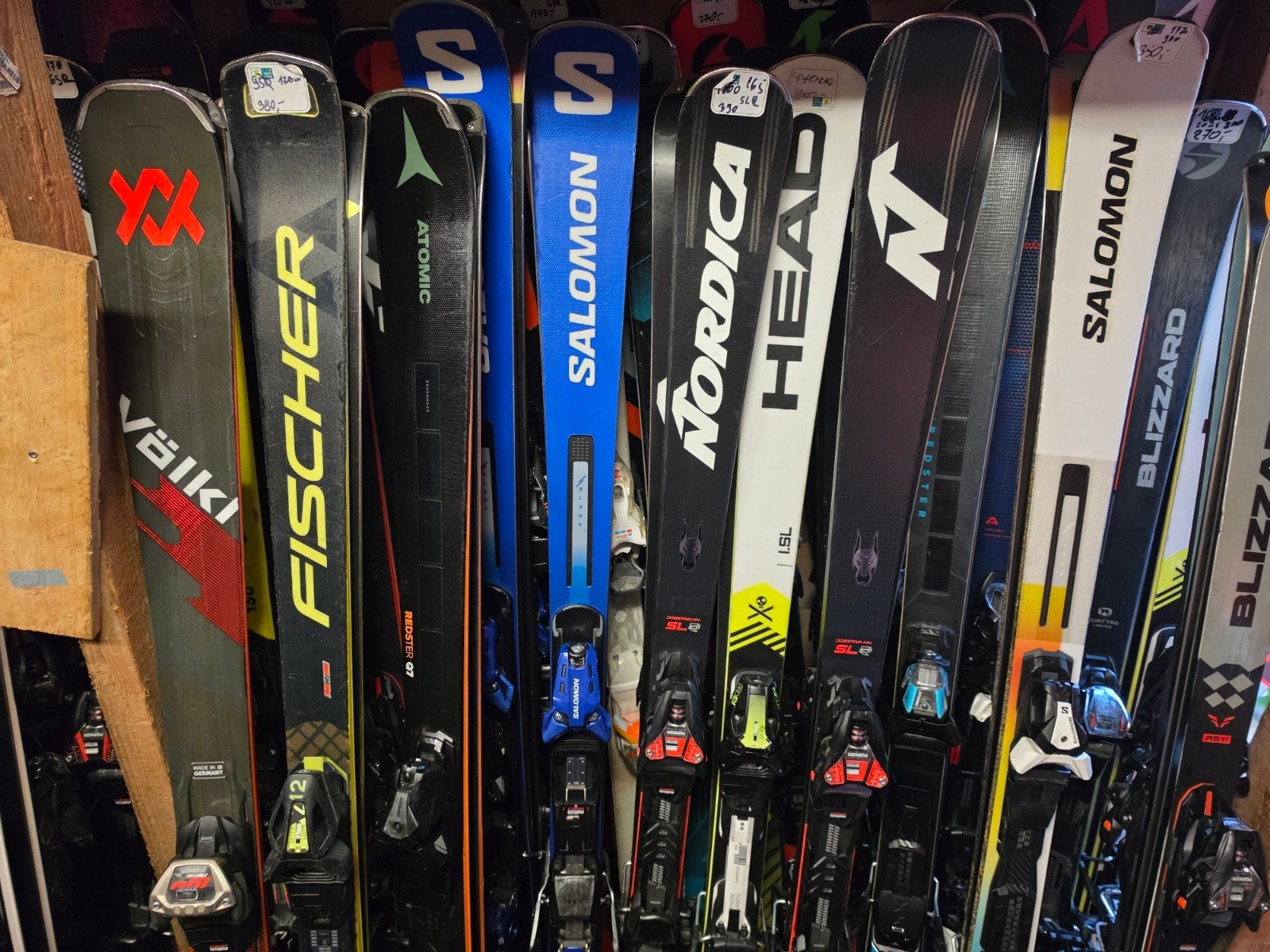 GROOTSTE VOORRAAD SKIS EN SCHOENEN 3000 MET VAKKUNDIG ADVIES, 160 tot 180 cm, Fischer, Ophalen of Verzenden, Zo goed als nieuw