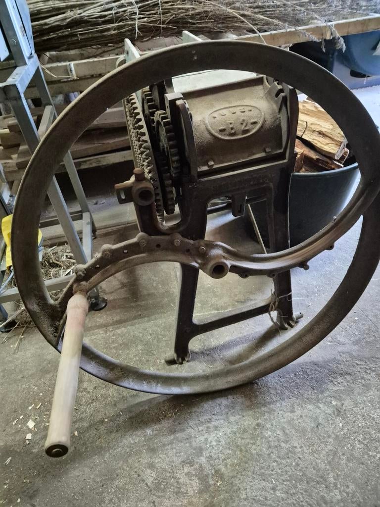 Oude stroosnijder, Antiek en Kunst, Antiek | Gereedschap en Instrumenten, Ophalen