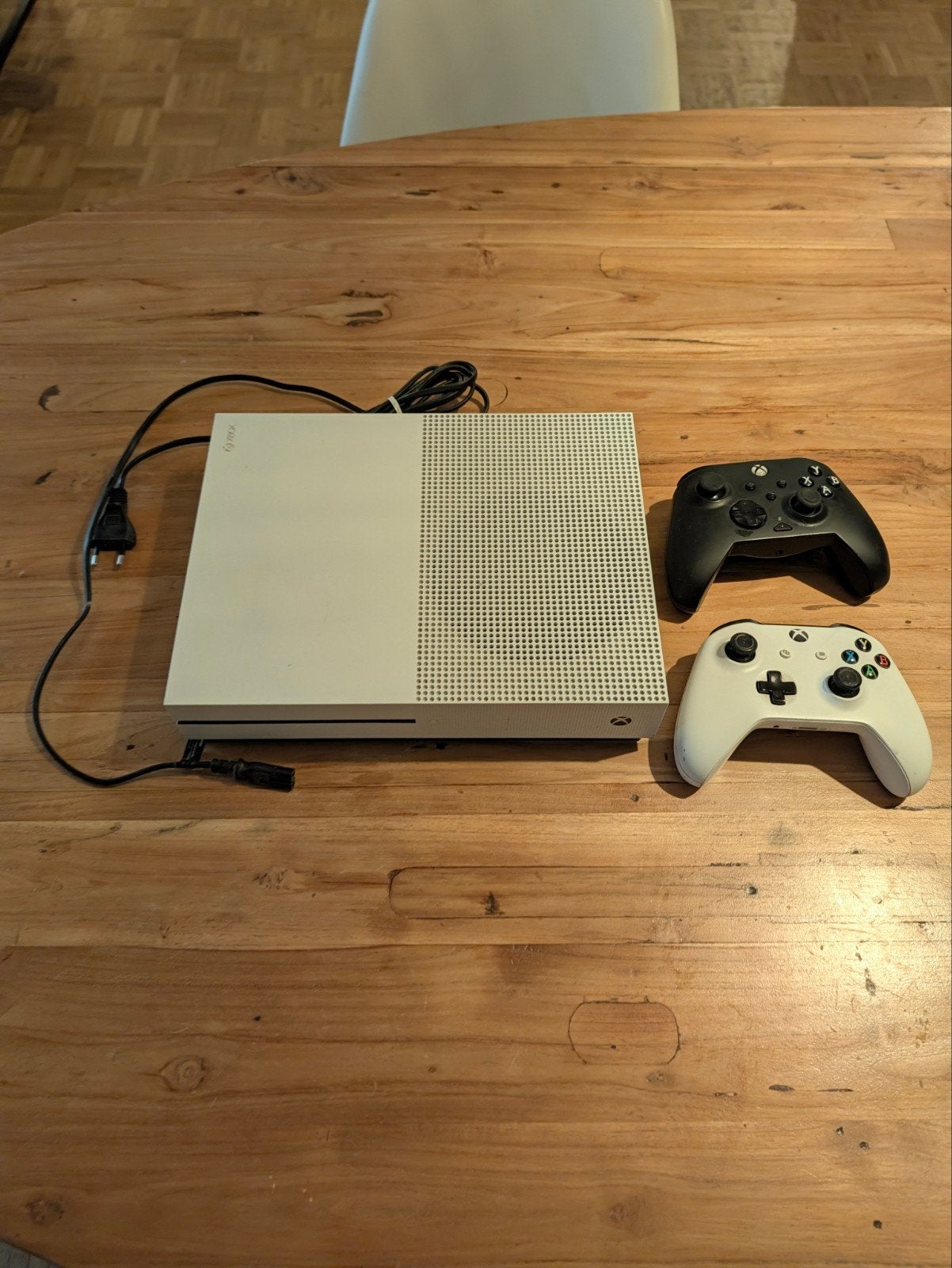 Xbox One S 500GB + 2 controllers + Battlefield 2042, Met 2 controllers, Xbox One S, Ophalen of Verzenden, 500 GB