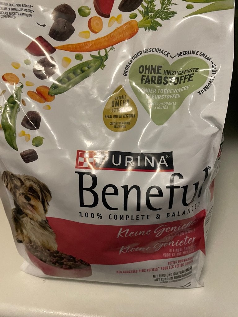 te koop 4 zakken Beneful kleine genieter, Ophalen