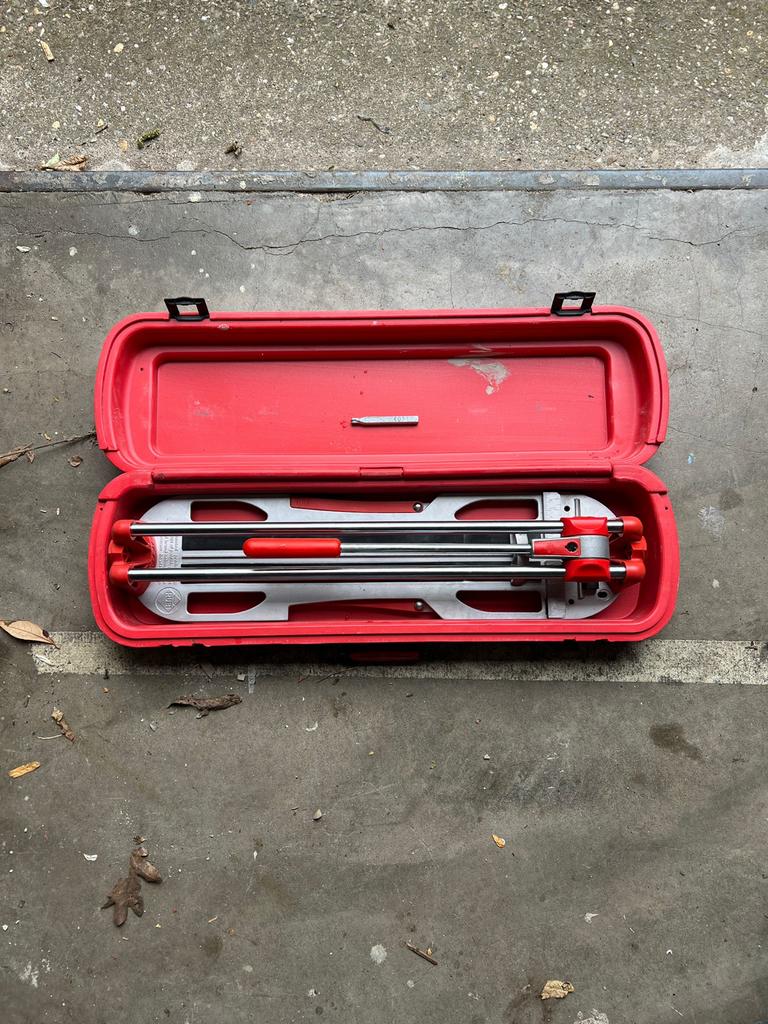 Rubi Star 42 N Tegelsnijder - Gebruikt, Ophalen, Gebruikt