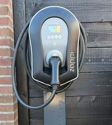 Zappi 22 kW laadpaal + Hub en montagepaal, Ophalen, Gebruikt, Laadpaal en Laadkabel