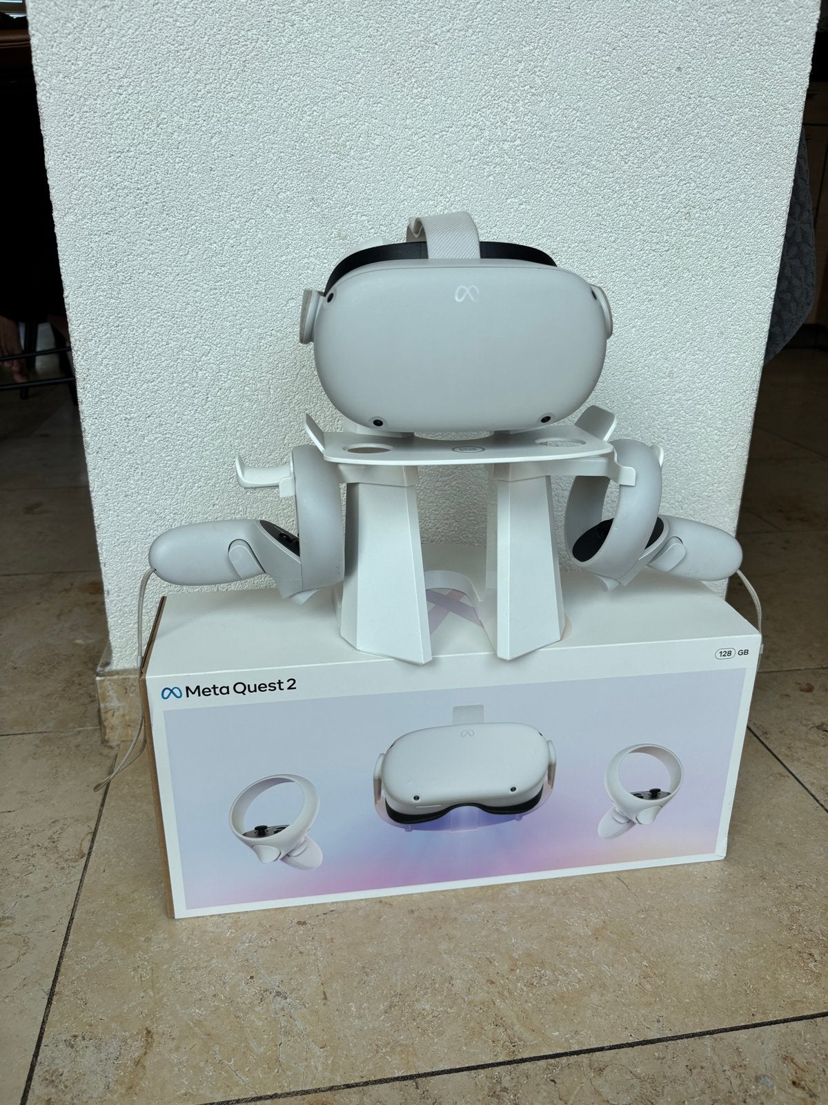 Meta Quest 2 VR-bril met 128 GB opslag met standaard, Ophalen, Zo goed als nieuw, VR-bril, Overige platformen