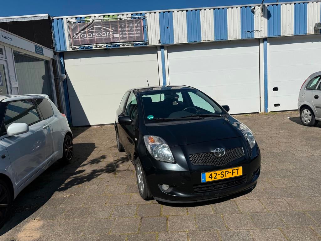 Toyota Yaris 1.3 VVTi Luna MMT, Auto's, 750 kg, 4 cilinders, Zwart, Origineel Nederlands
