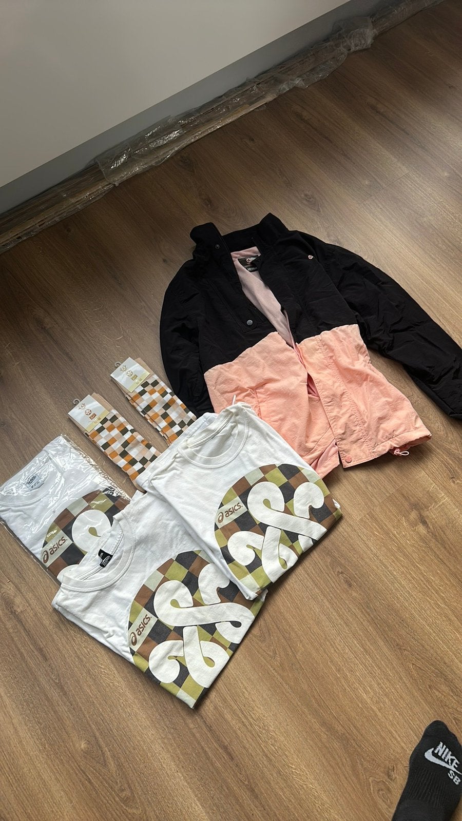 Asics Woei Shirt Jas Sokken Medium, Ophalen of Verzenden, Zo goed als nieuw, Maat 48/50 (M)