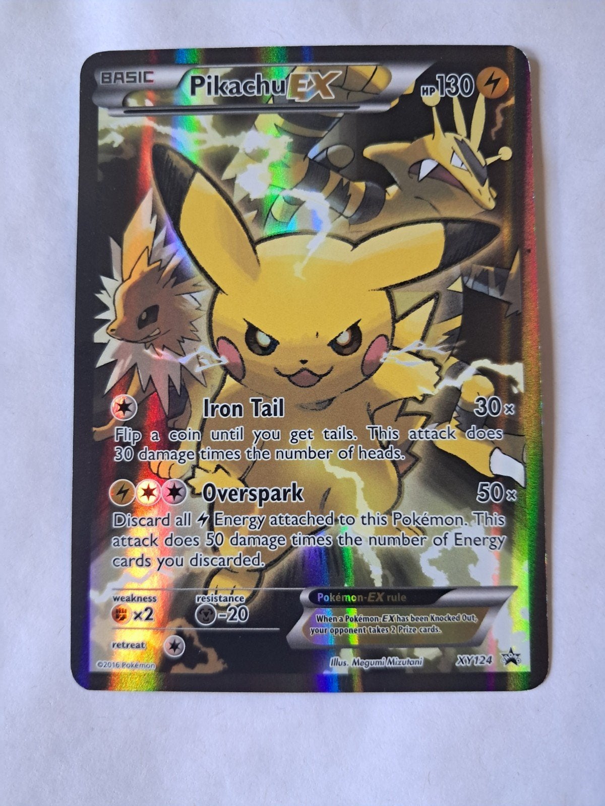 Pikachu XY124 Promo, Ophalen of Verzenden, Zo goed als nieuw, Losse kaart, Foil