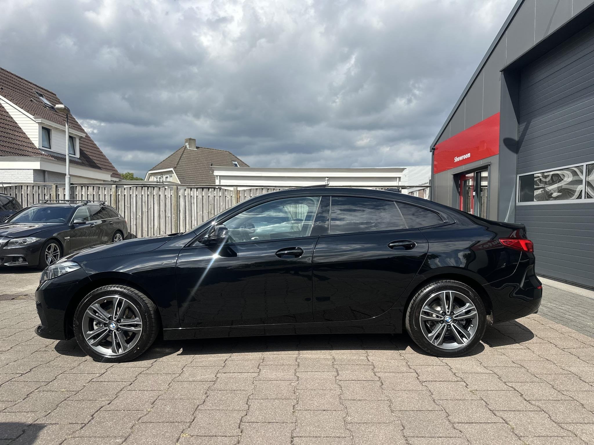BMW 2-serie Gran Coupé 218i Org NL 1ste eigen. Sport|HiFi|P, Auto's, BMW, Dealer onderhouden, 136 pk, Gebruikt, Euro 6