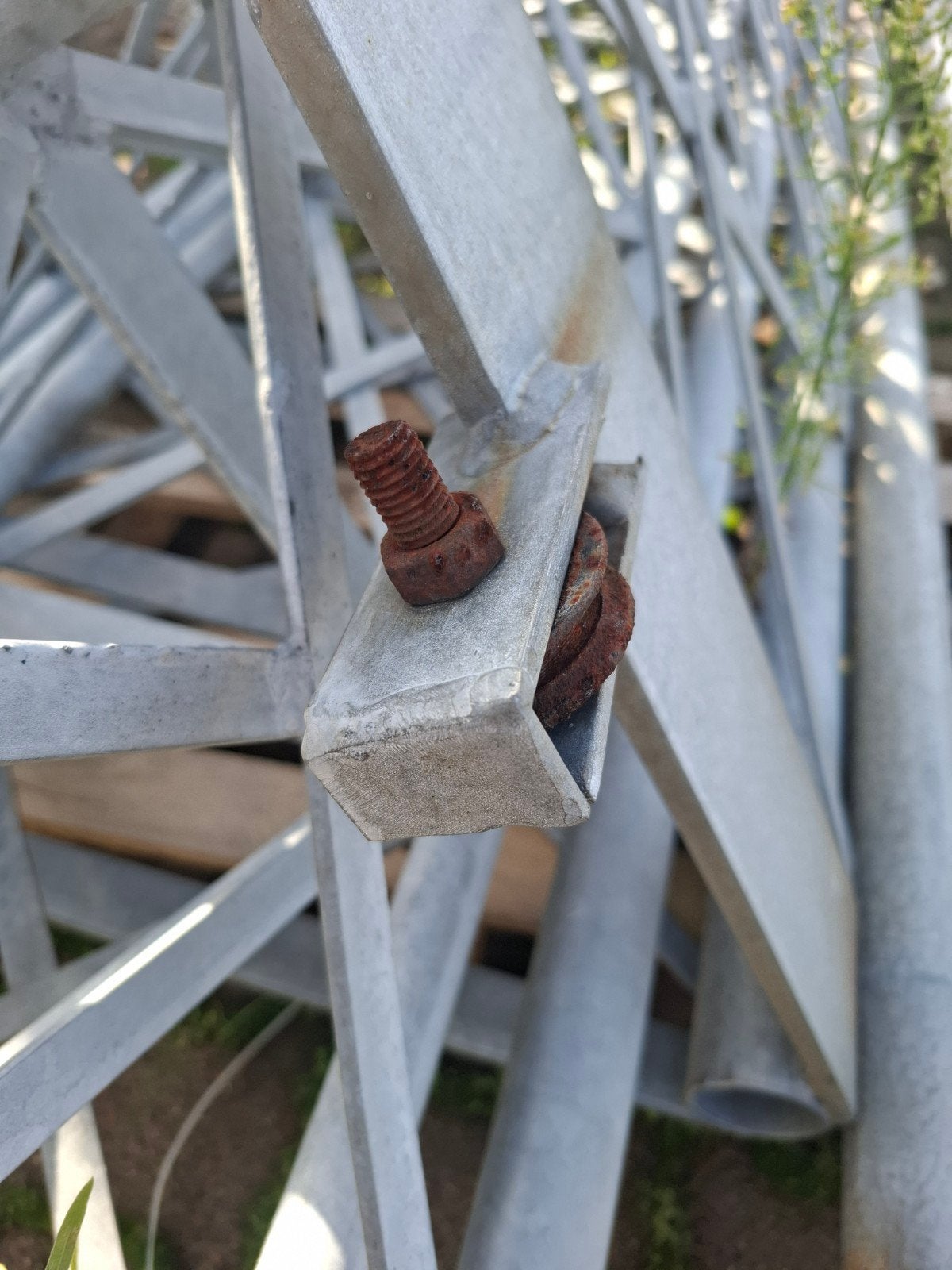 Foto 12 van 3 x 5 gegalvaniseerde uitschuifbare zendmast