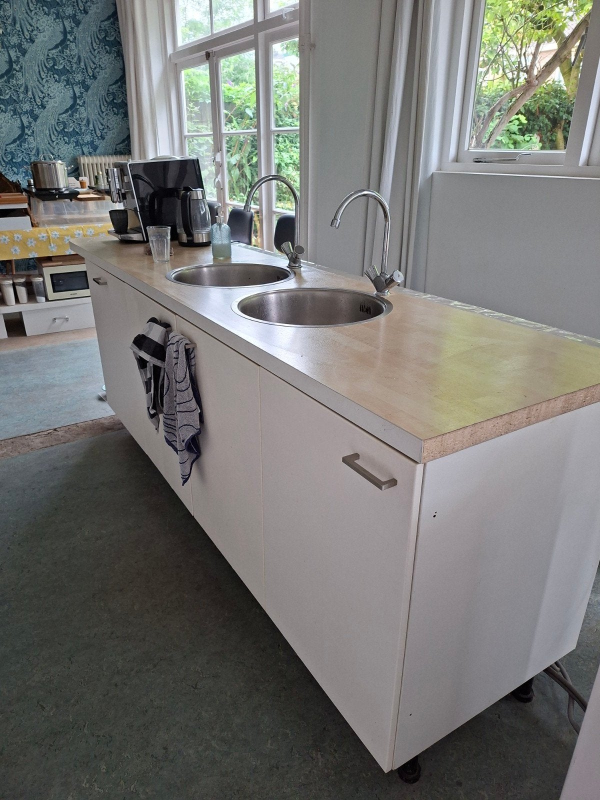 Keukenblok met apparatuur - Gratis af te halen in Utrecht, Huis en Inrichting, Keuken | Complete keukens, Ophalen, Gebruikt, Wit