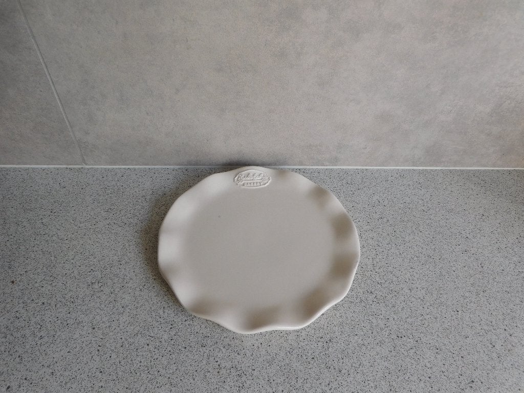 Bord 19 cm. Crème Rudolphs Bakery, Ophalen of Verzenden, Zo goed als nieuw, Bord(en), Overige stijlen