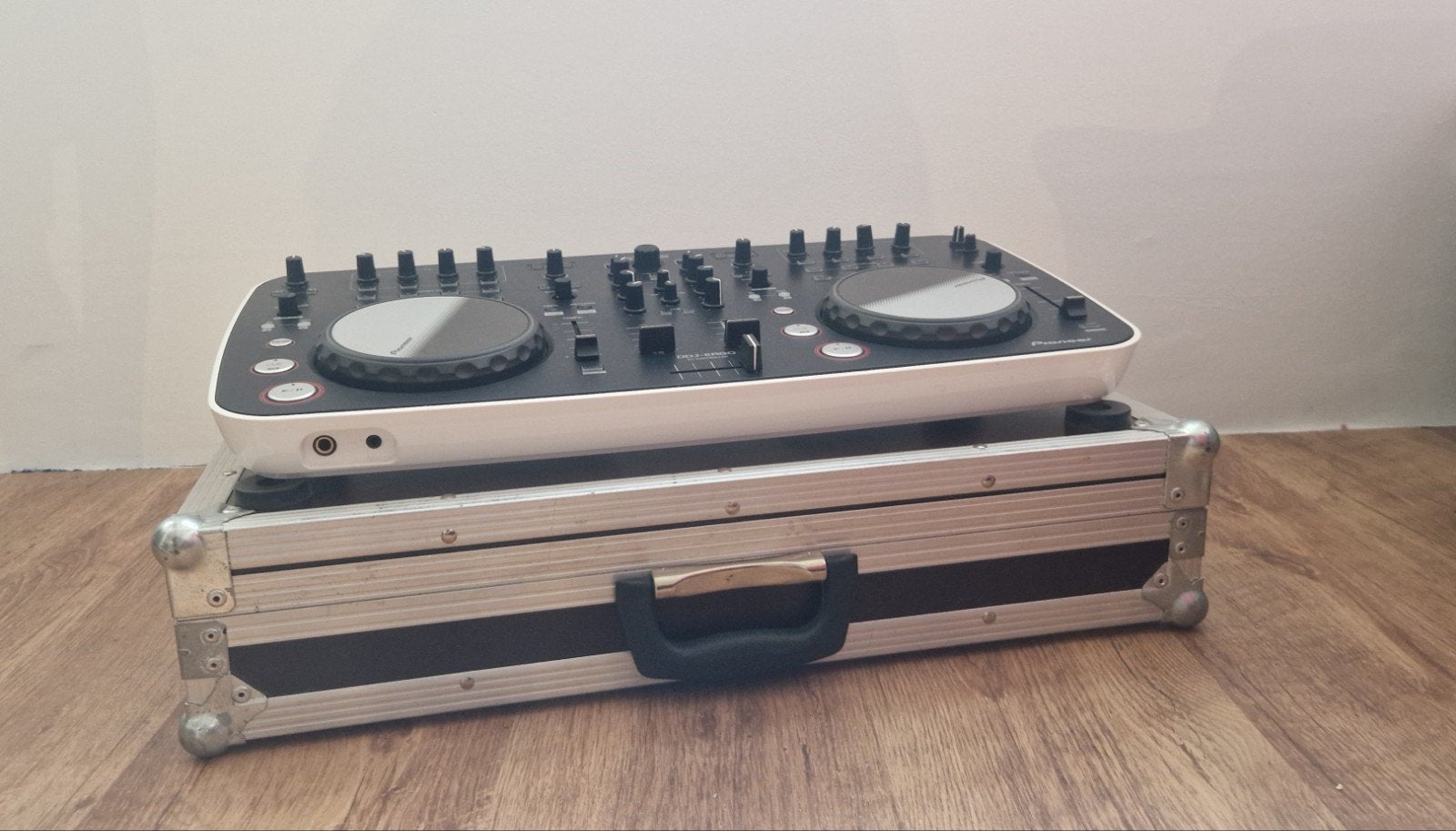 Pioneer DDJ-ERGO V DJ Controller met flightcase, Muziek en Instrumenten, Ophalen, Gebruikt, Dj-set, Pioneer