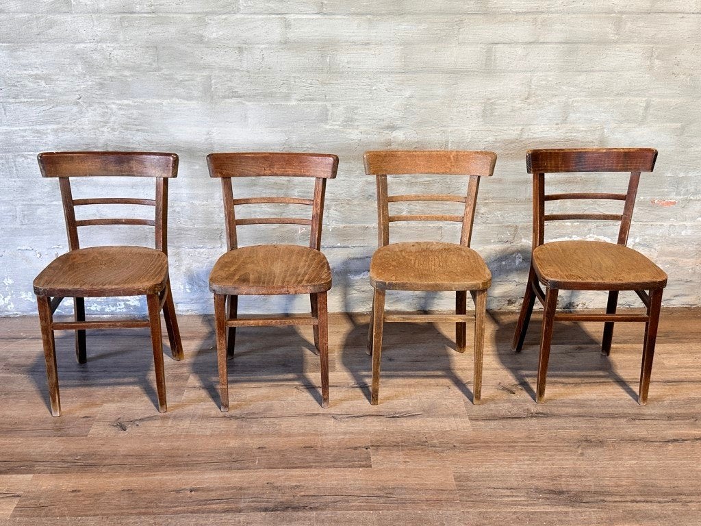 40 oude cafe stoelen / prijs per stoel, Huis en Inrichting, Stoelen, Gebruikt, Bruin, Ophalen of Verzenden, Vijf, Zes of meer stoelen
