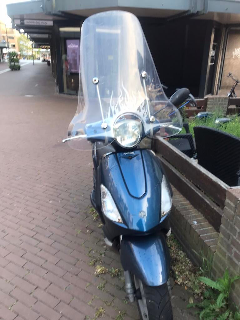 Piaggio Fly opknapper bouwjaar 2011, Fietsen en Brommers, Scooters | SYM, Ophalen of Verzenden, Gebruikt, Benzine, Overige modellen