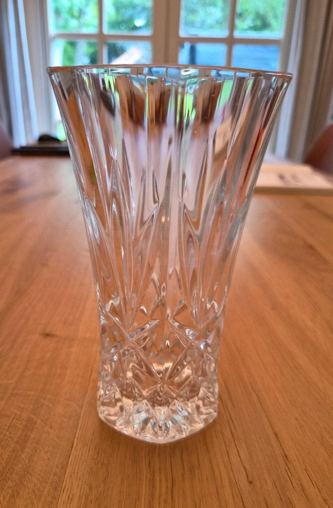 Vintage vaas, zwaar glas, transparant, Ophalen of Verzenden, Zo goed als nieuw, Transparant, Glas