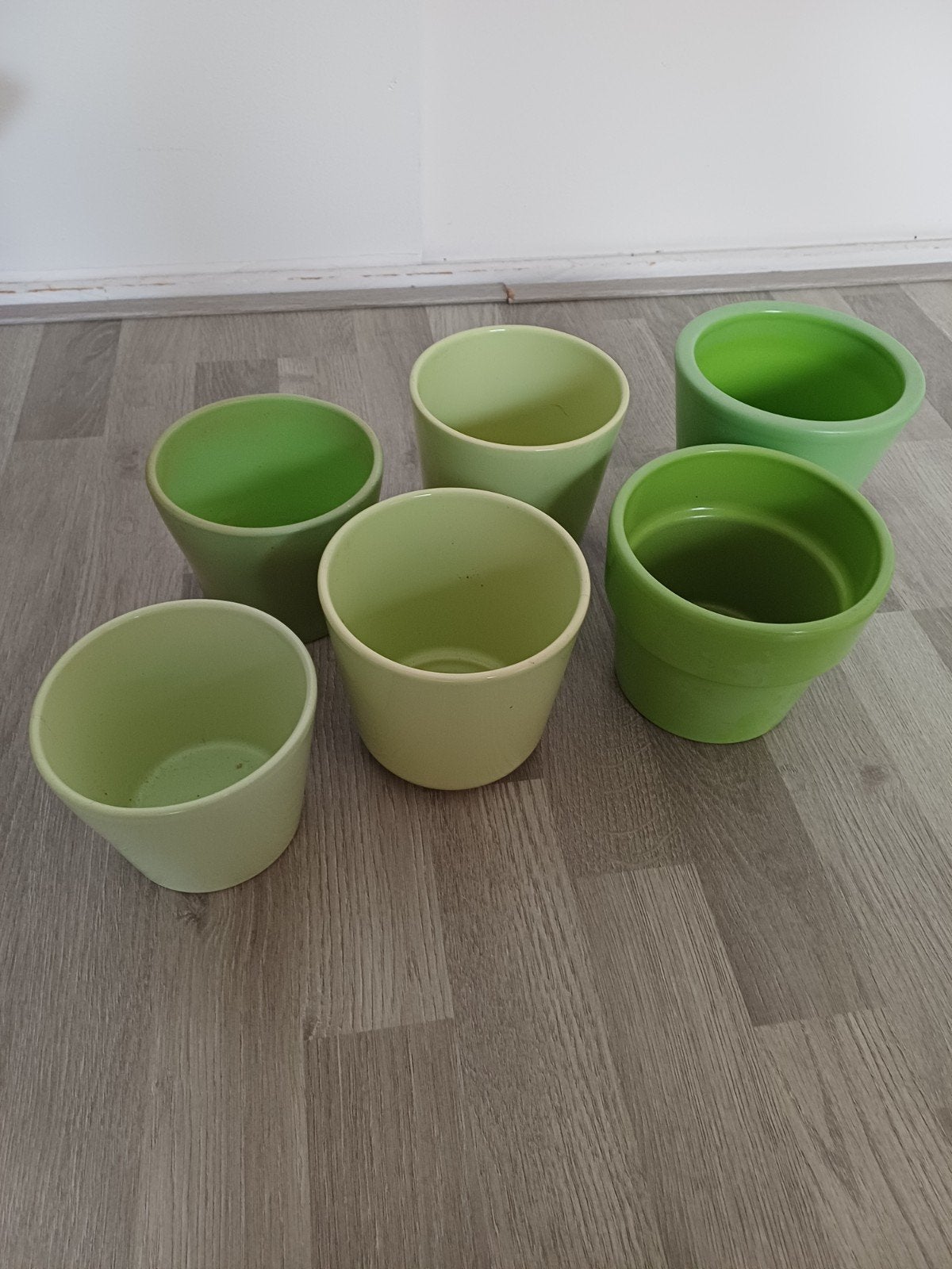 Bloempotten groen, Tuin en Terras, Bloempotten, Ophalen, Rond, Zo goed als nieuw, Aardewerk