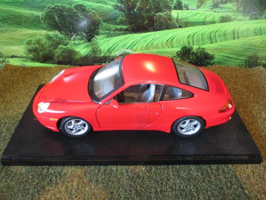 1/18 Porsche 911 996 Carrera Coupé - Gate, Ophalen of Verzenden, Nieuw, Maisto