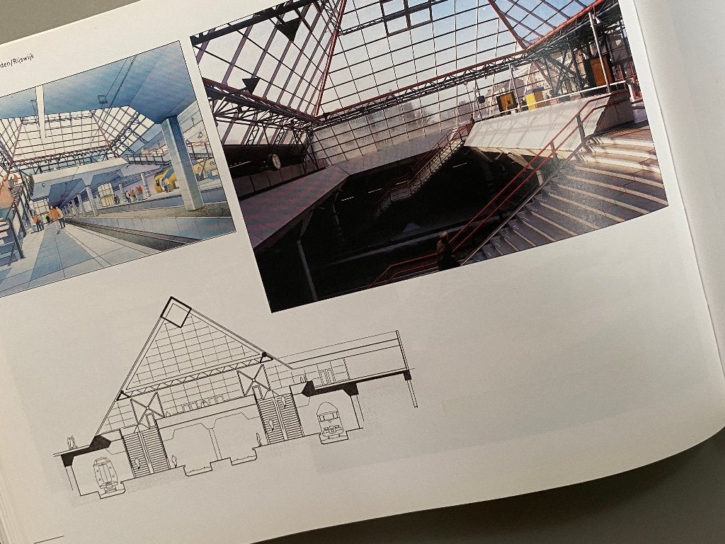 Stationsarchitectuur in Nederland 1938 / 1998, Ophalen of Verzenden, Zo goed als nieuw, Trein, Boek of Tijdschrift