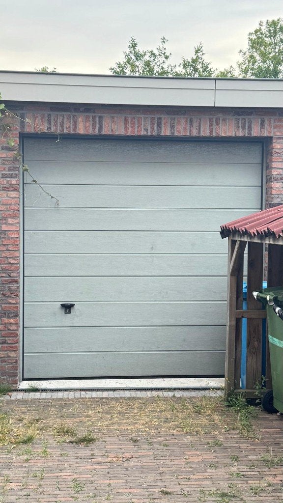 Novoferm sectionaal garagedeur - inclusief rails en beslag, Ophalen, Kunststof, Garagedeur, Zo goed als nieuw