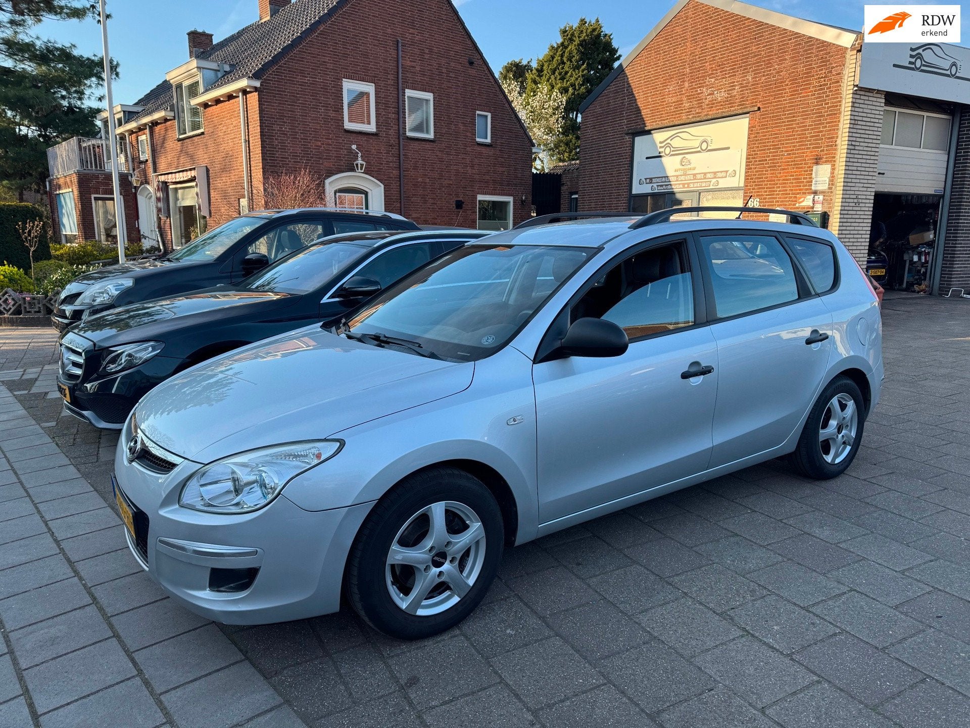 Hyundai I30 CW 1.6i Active, Gebruikt, 1591 cc, 4 cilinders, Handgeschakeld
