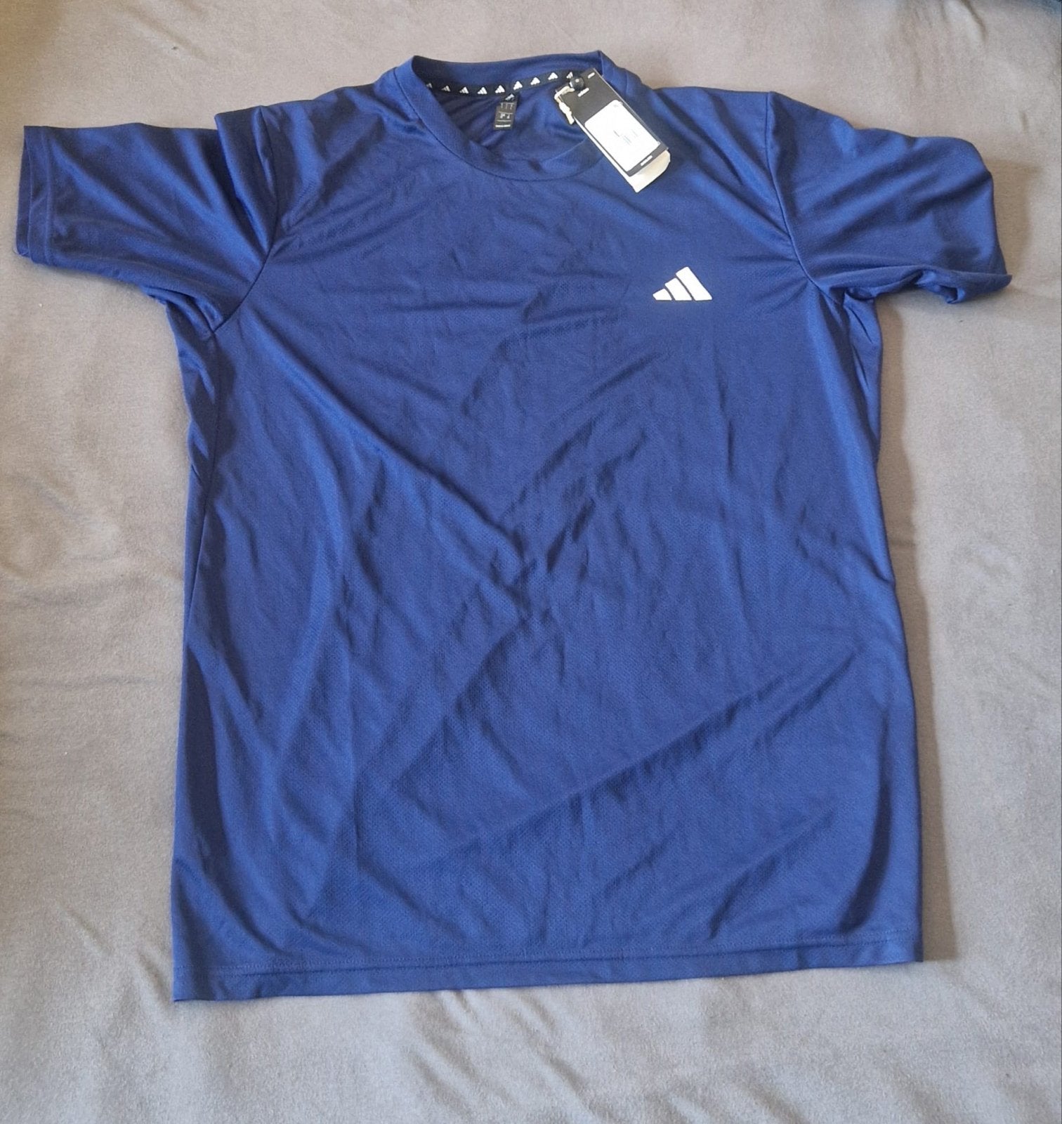 Nieuw Adidas T-shirt Maat L - Blauw, Ophalen of Verzenden, Nieuw, Maat 52/54 (L), Blauw