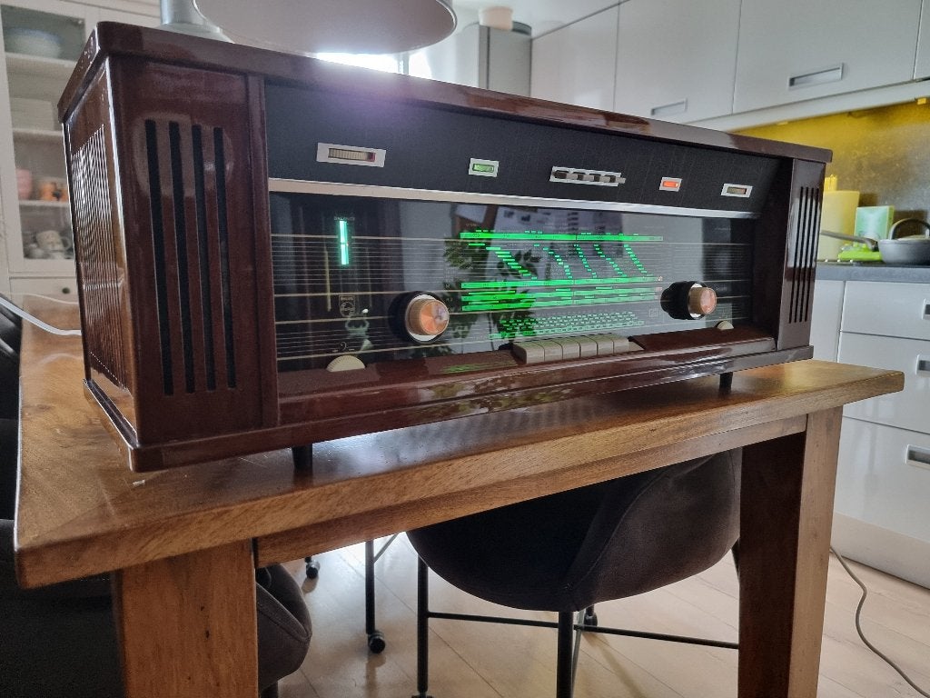 Beautiful  Philips B7X44A stereo FM optie Bluetooth, Ophalen of Verzenden