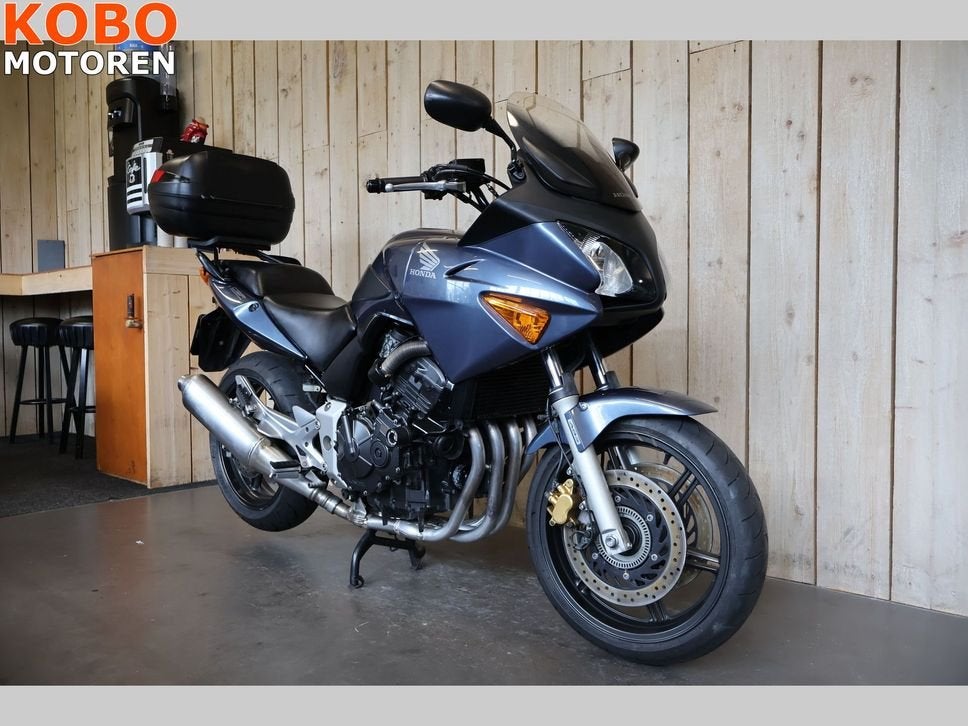 Honda CBF600SA (bj 2004), HONDA, 4 cilinders, Motorrijbewijs A, Bedrijf