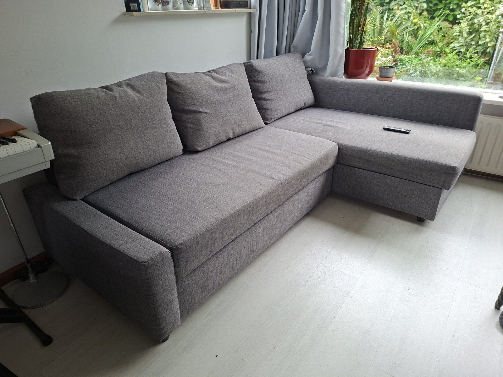 MOET WEG Friheten Ikea slaapbank donker grijs, Ophalen of Verzenden, Gebruikt, Stof
