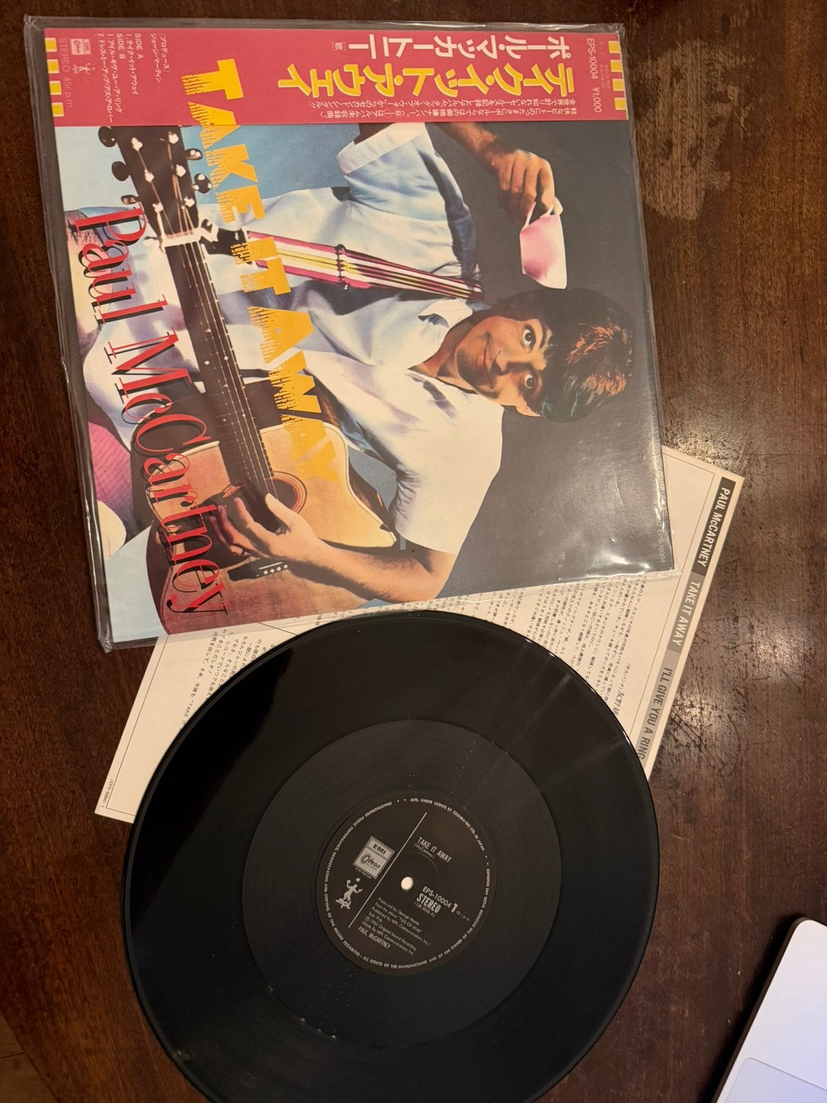 Paul McCartney - Take It Away (Japanse persing) 12”, 7 inch, 1980 - 1989, Zo goed als nieuw, Fotohoes
