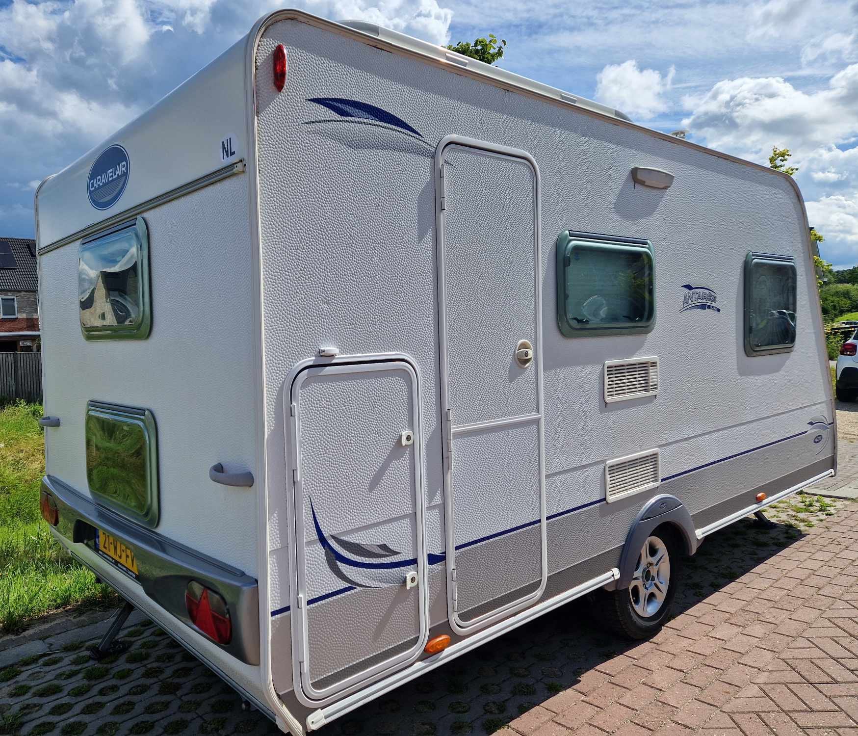 Caravelair Antares de luxe 426 van 2012, Caravans en Kamperen, Caravans, Treinzit, 750 - 1000 kg, Particulier, 4 tot 5 meter