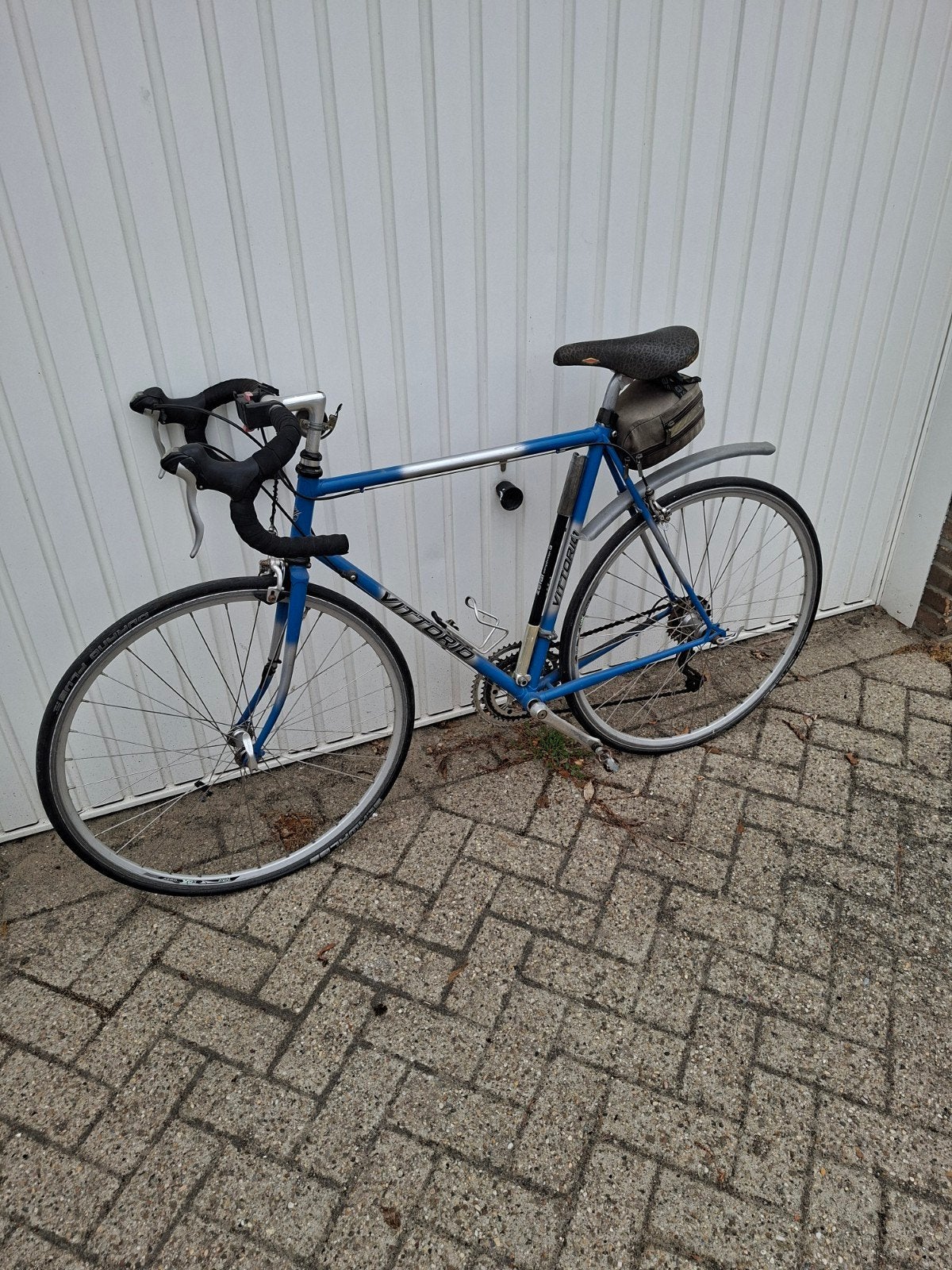 Vittorio Racefiets 28 inch - Blauw/Zilver, Fietsen en Brommers, Fietsen | Racefietsen, Gebruikt, Velgrem, Meer dan 20 versnellingen