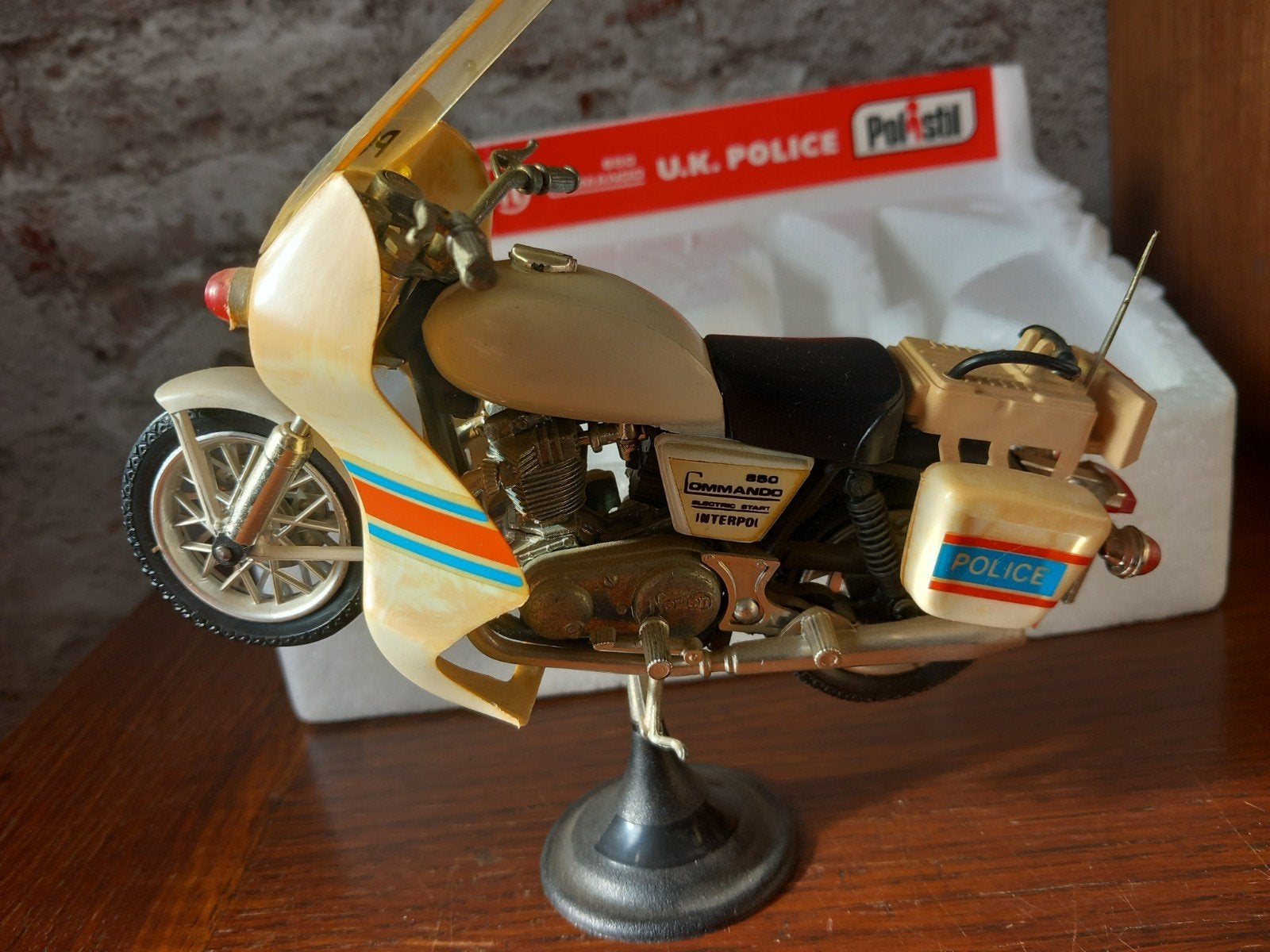 Polistil Norton Commando 850 UK Police modelmotor, Overige merken, Gebruikt, 1:50 of kleiner, Overige typen