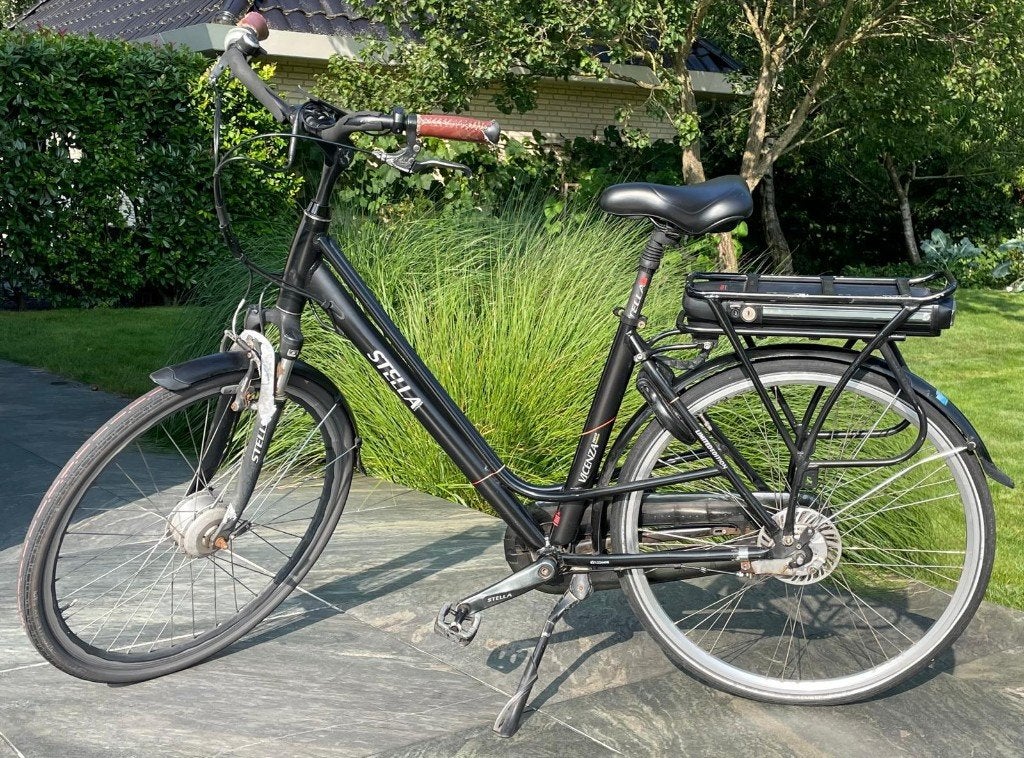 Superfijne STELLA Vicenza Nero (Limited Edition, Gebruikt, 51 tot 55 cm, 50 km per accu of meer, Ophalen