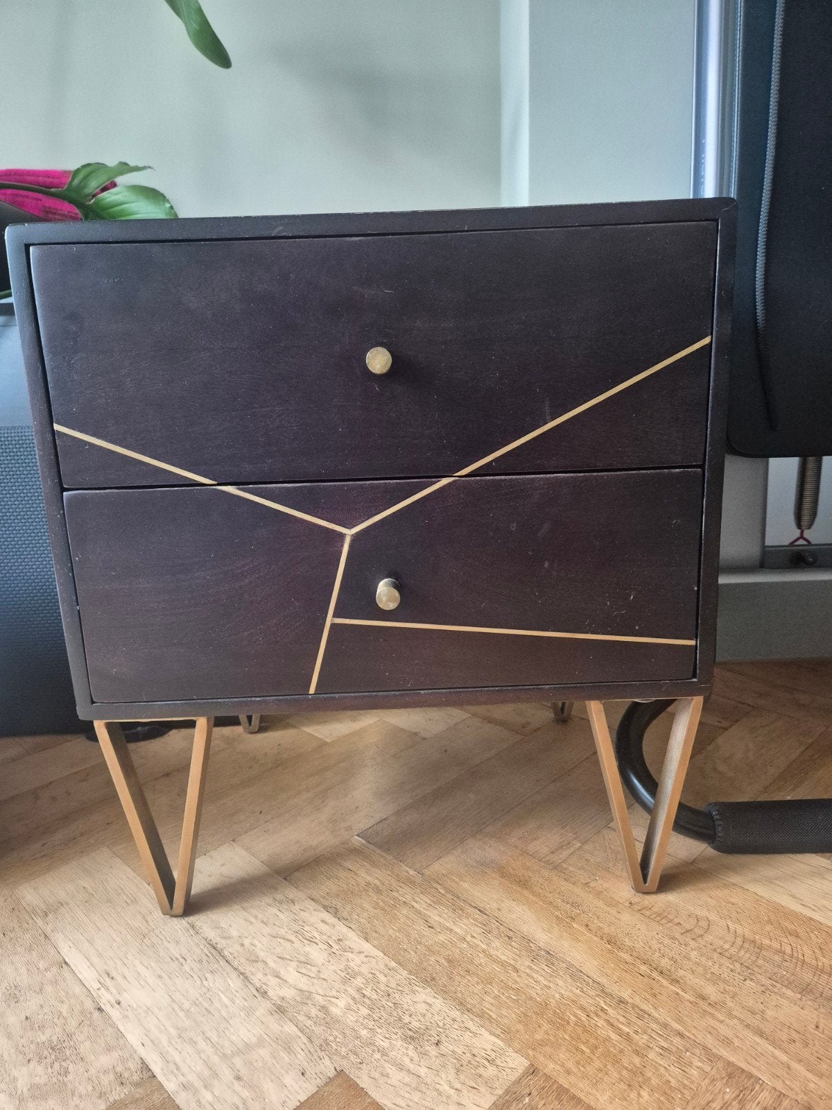 twee identieke houten nachtkastjes, Ophalen, Gebruikt, Minder dan 45 cm